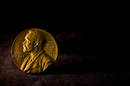 مع بدء الإعلان عن الفائزين..تعرف على القيمة المالية لجائزة نوبل