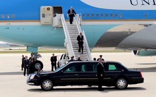  8 أشياء لا تعرفها عن طائرة الرئيس الأمريكي أوباما