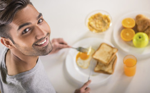 انتبه.. مرض مزمن قد يصيبك إذا تجاهلت وجبة الإفطار