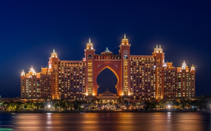 "إقامة فاخرة وخدمات متنوعة".. 5 فنادق لا تفوت زيارتها في دبي