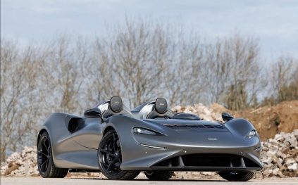سيارة "McLaren Elva" موديل 2022 للبيع في مزاد بـ 1.5 مليون يورو