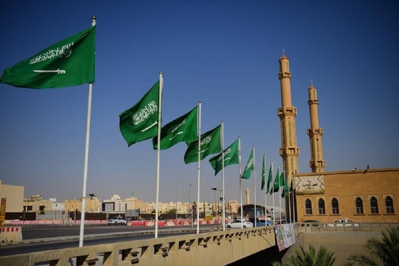 شوارع المملكة تكتسي باللون الأخضر.. أعلام وإضاءات احتفالًا باليوم الوطني