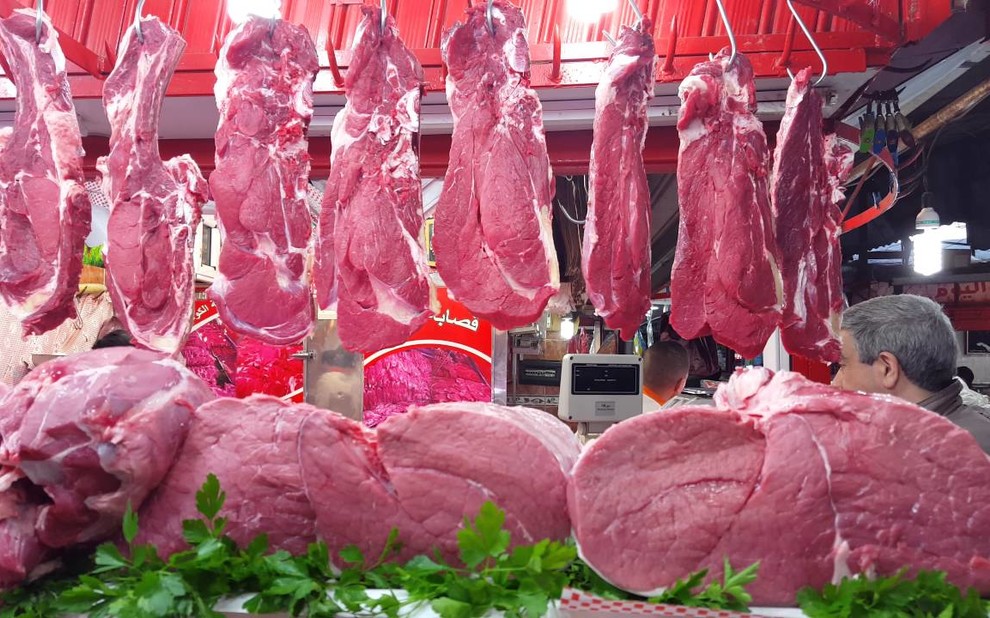  كم ساعة عليك أن تعمل لشراء كيلوغرام من اللحم؟