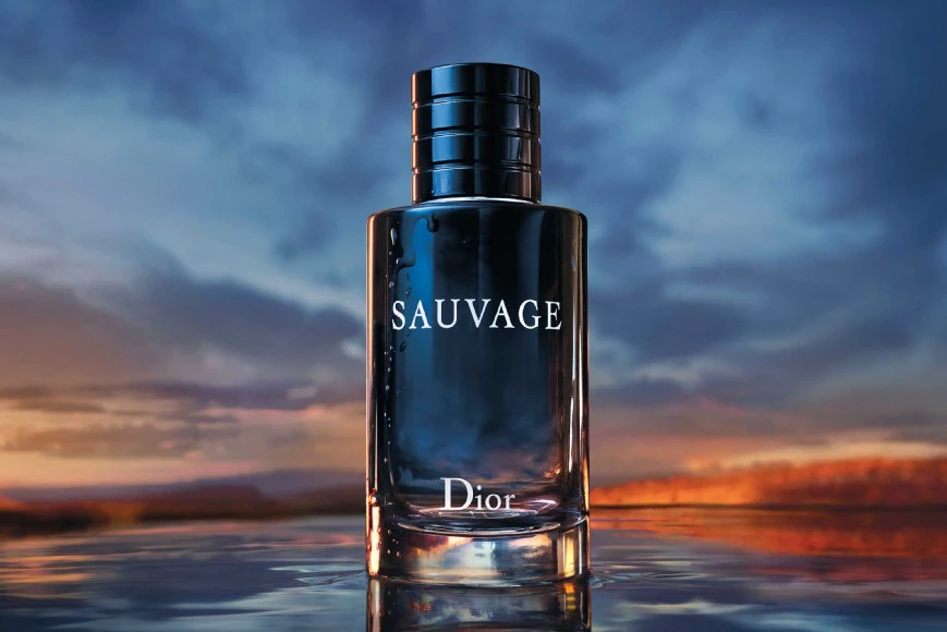 عطر ماركة Dior Sauvage Eau De Toilette من قائمة أفضل عطر رجالي