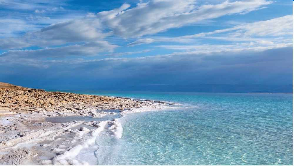 البحر الميت في الأردن من أجمل الأماكن في العالم العربي 2022