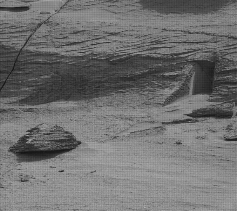 ظهور مدخل في صخور على كوكب المريخ 