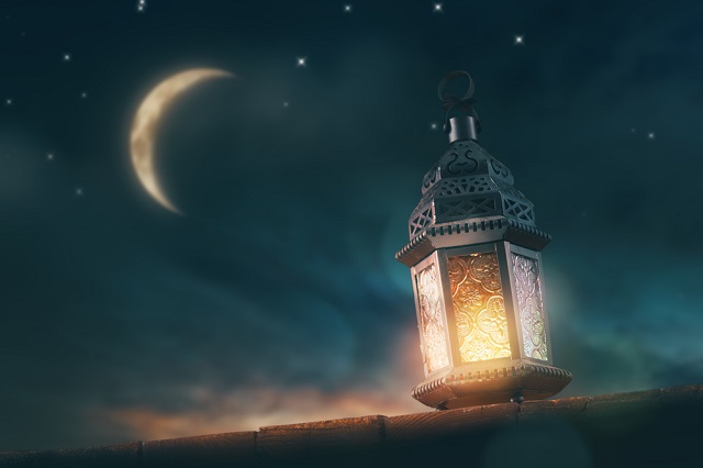 فانوس رمضان هو أحد الطقوس التي تُنذر بقرب موعد شهر رمضان 2022 في السعودية