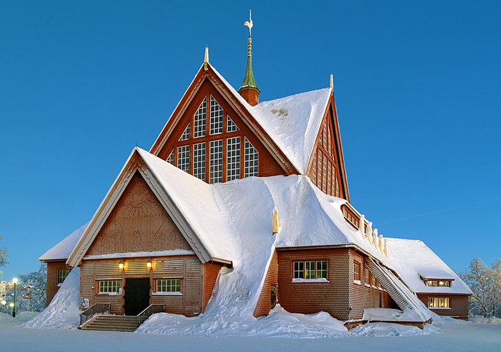 الفندق الثلجي من أجمل أماكن السياحة في السويد