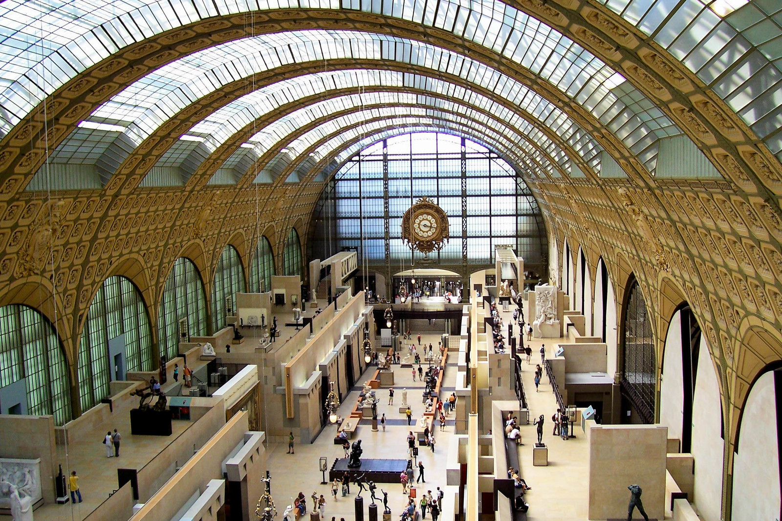 متحف دورسيه من أشهر مقاصد السياحة في باريس
